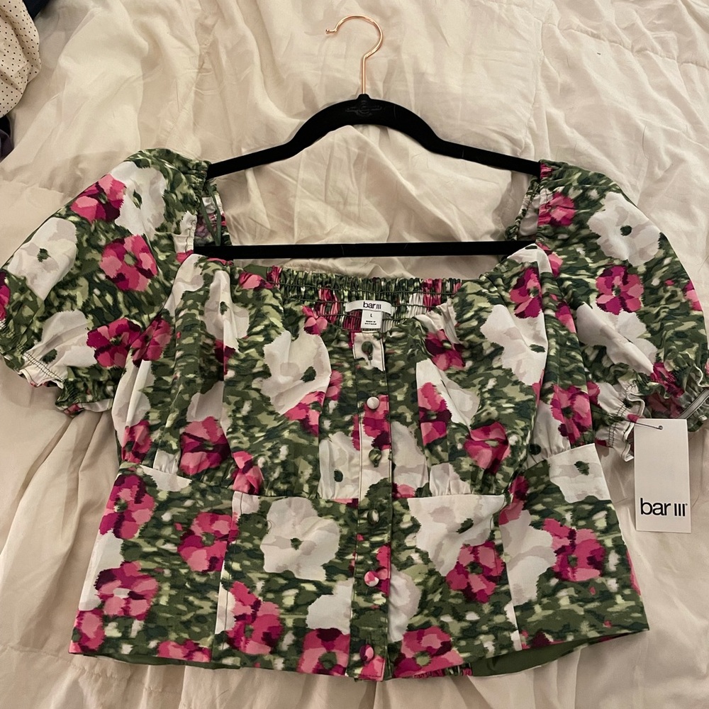 Bar III Mini Helena - Full Bloom